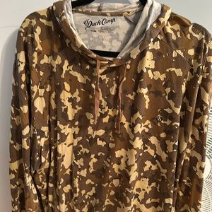 Duck Camp Men’s light weight hoodie